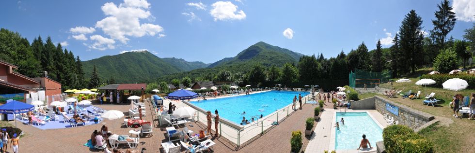 piscina-fanano-pano-2-8-10