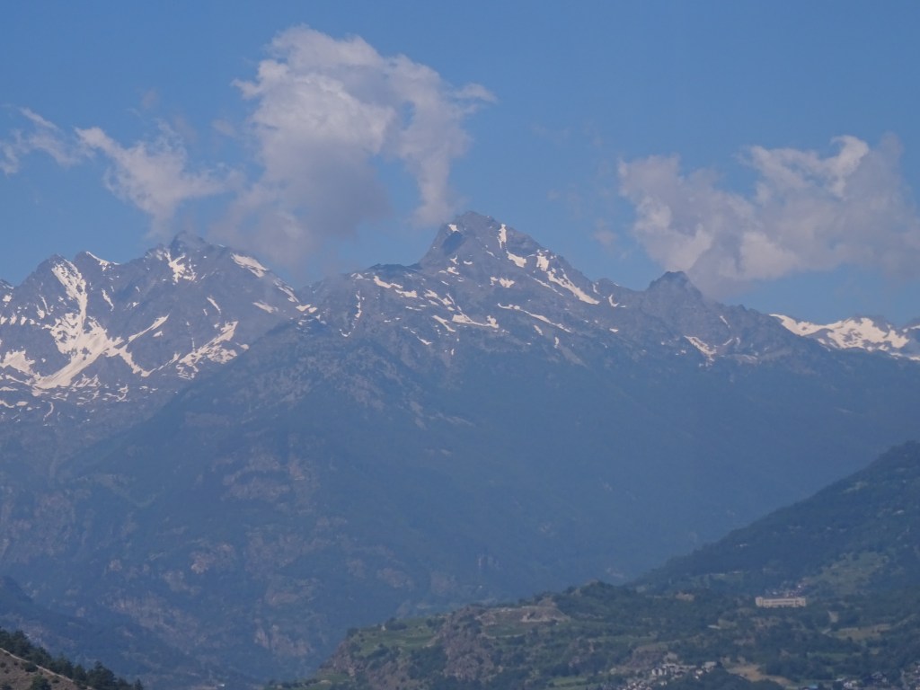 Pila una località montana perfetta anche per le vacanze estive:ecco come arrivarci a piedi da&nbsp;Aosta