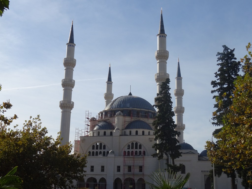 5 COSE DA FARE A TIRANA